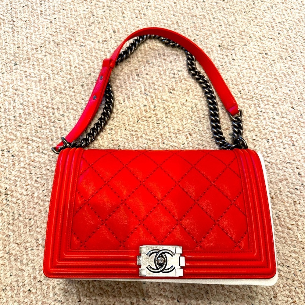 Brand new medium Chanel boy bag. 100% authentic with original card and box